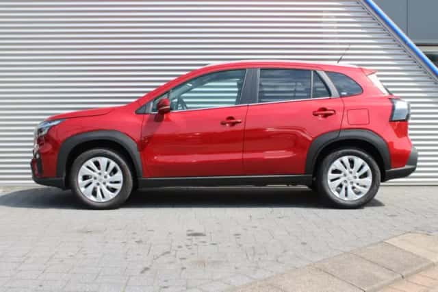Suzuki S-Cross (2023) thumbnail 5