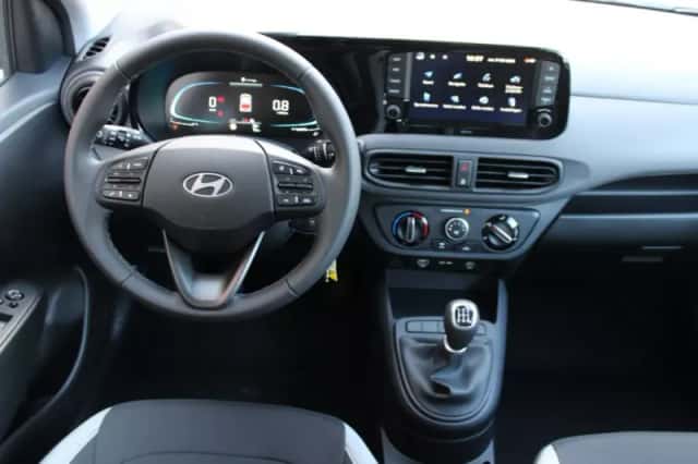 Hyundai i10 (2025) thumbnail 2