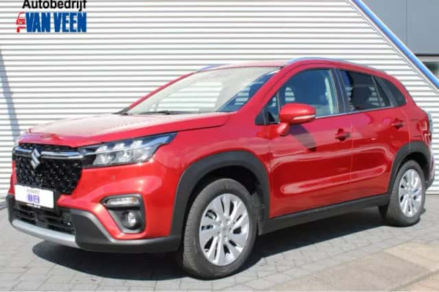 Suzuki S-Cross (2022) thumbnail 1