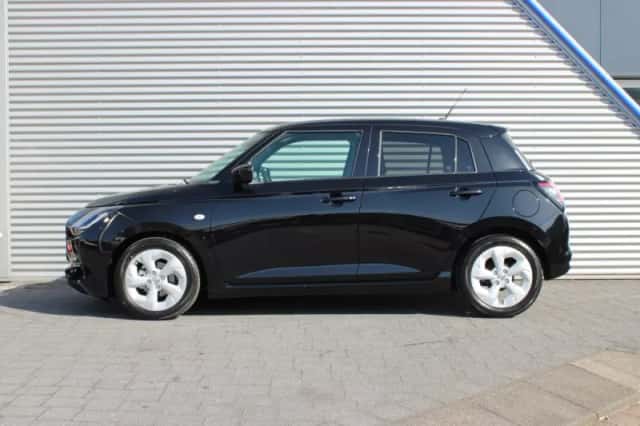 Suzuki Swift (2026) thumbnail 2