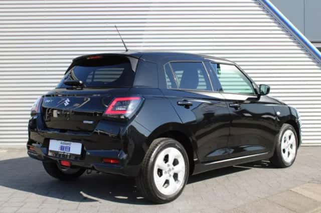 Suzuki Swift (2026) thumbnail 4