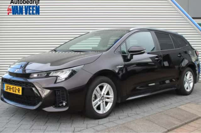 Suzuki Swace (2021) thumbnail 1