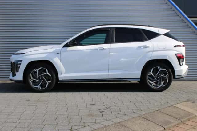Hyundai Kona (2023) thumbnail 5