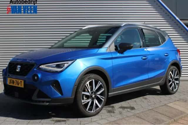 SEAT Arona (2024) thumbnail 1