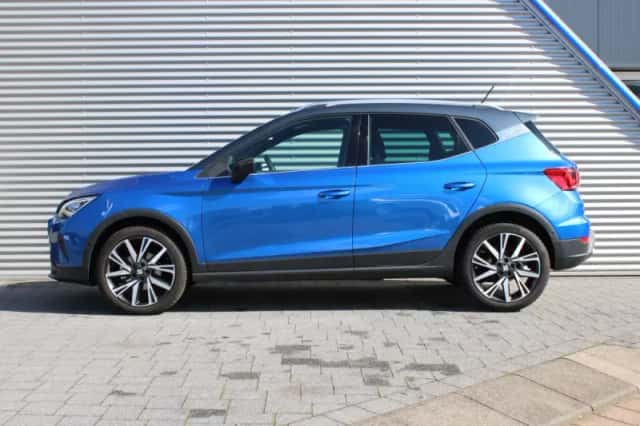 SEAT Arona (2024) thumbnail 3