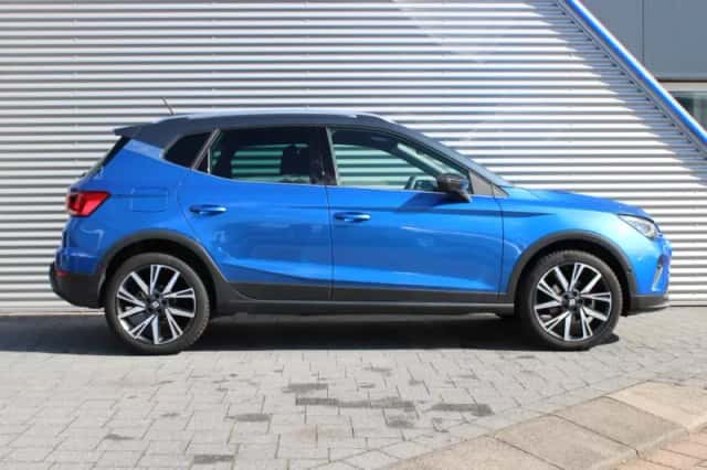 SEAT Arona (2024) thumbnail 5