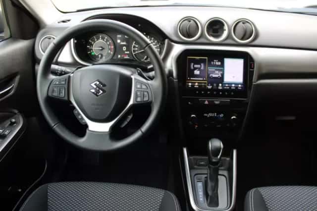 Suzuki Vitara (2025) thumbnail 4