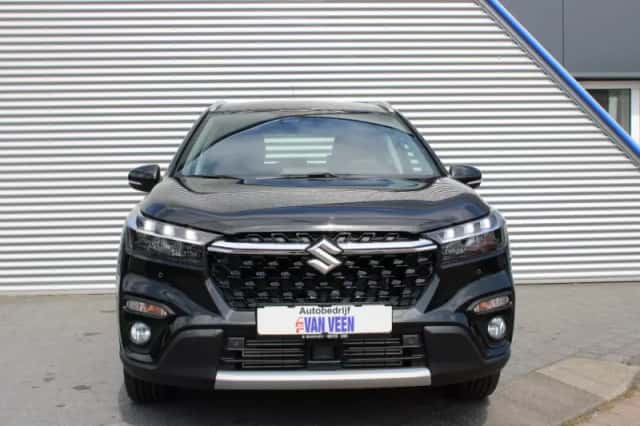Suzuki S-Cross (2026) thumbnail 5