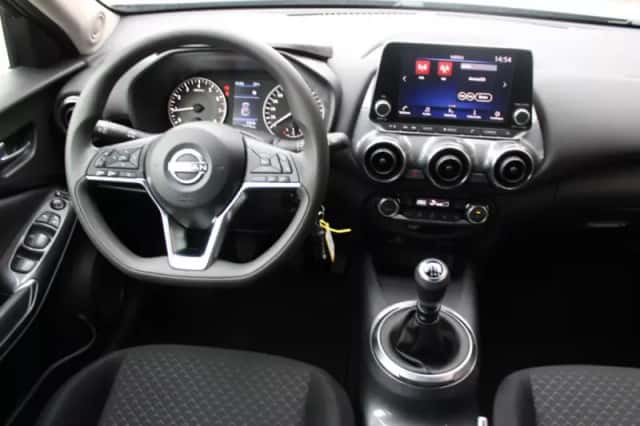 Nissan Juke (2023) thumbnail 2