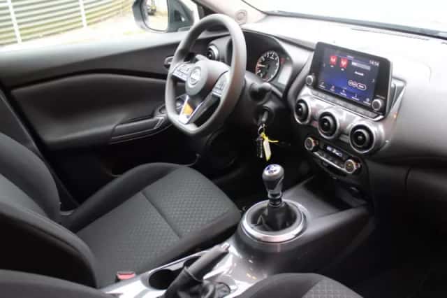 Nissan Juke (2023) thumbnail 4