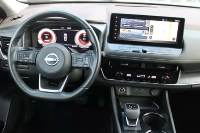 Nissan X-Trail (2023) thumbnail 2