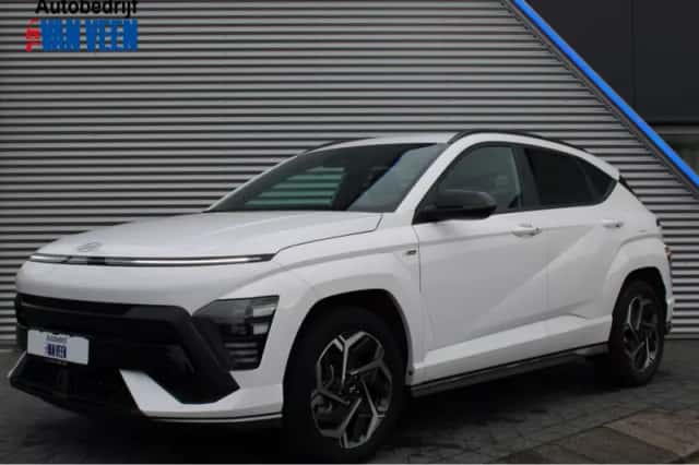 Hyundai Kona (2024) thumbnail 1