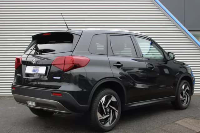 Suzuki Vitara (2025) thumbnail 3
