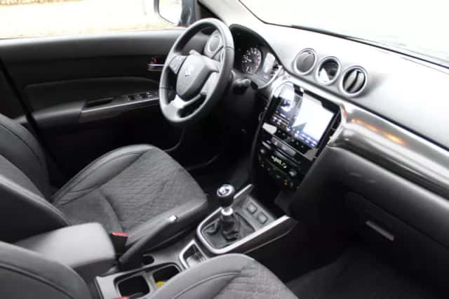 Suzuki Vitara (2025) thumbnail 4