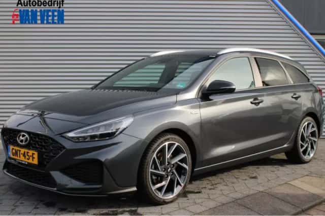 Hyundai i30 (2023) thumbnail 1