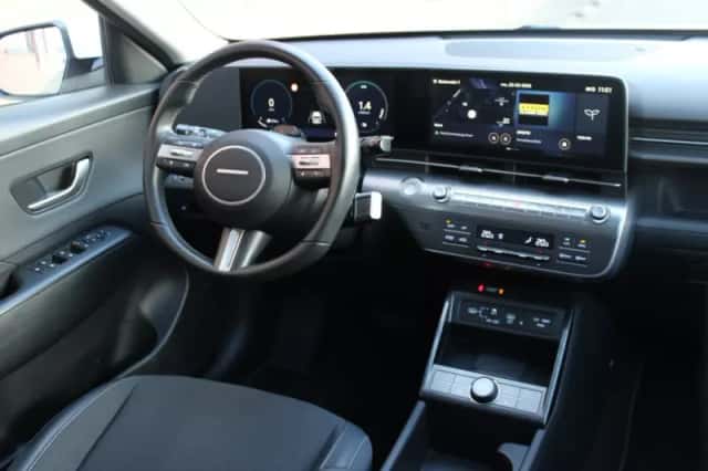 Hyundai Kona (2024) thumbnail 2