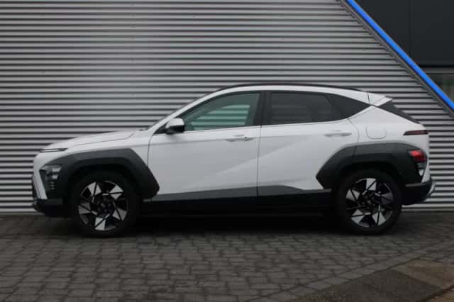 Hyundai Kona (2024) thumbnail 5