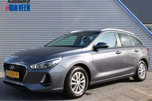 Hyundai i30 (2017) thumbnail 1