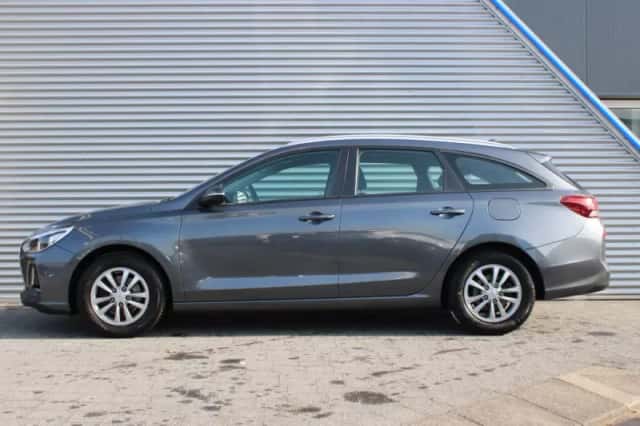 Hyundai i30 (2017) thumbnail 5