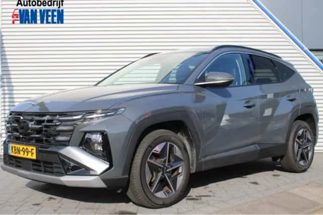 Hyundai Tucson (2024) thumbnail 1