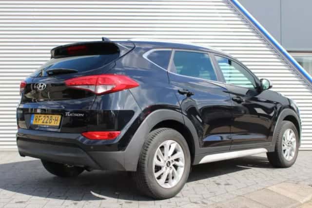 Hyundai Tucson (2018) thumbnail 3