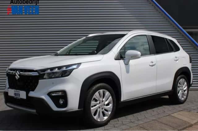 Suzuki S-Cross (2023) thumbnail 1