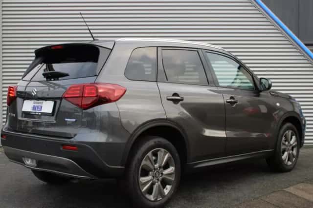 Suzuki Vitara (2025) thumbnail 3
