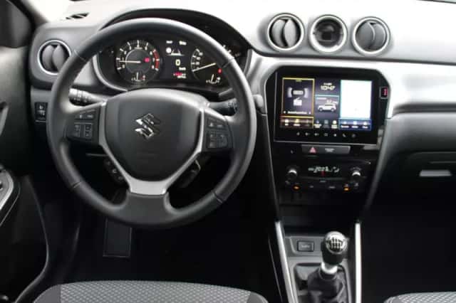 Suzuki Vitara (2025) thumbnail 4