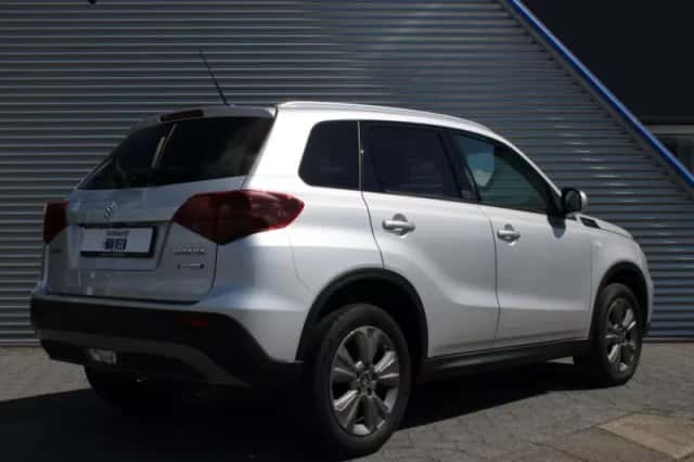 Suzuki Vitara (2023) thumbnail 3