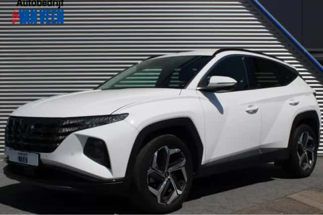 Hyundai Tucson (2024) thumbnail 1