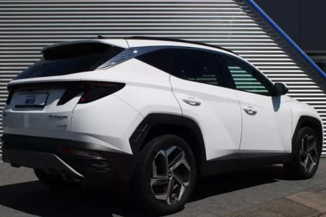 Hyundai Tucson (2024) thumbnail 3