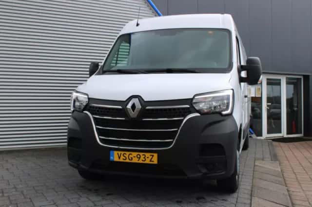 Renault Master (2022) thumbnail 3