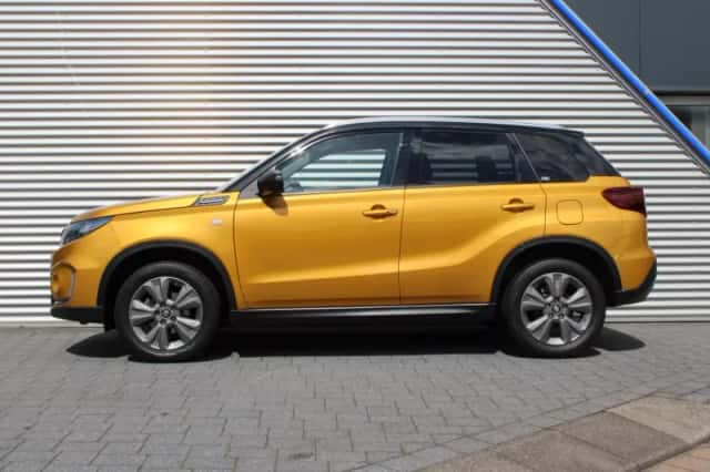 Suzuki Vitara (2022) thumbnail 5