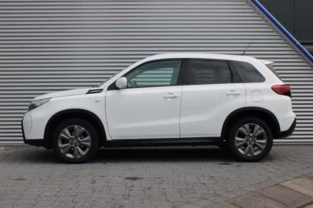 Suzuki Vitara (2025) thumbnail 5
