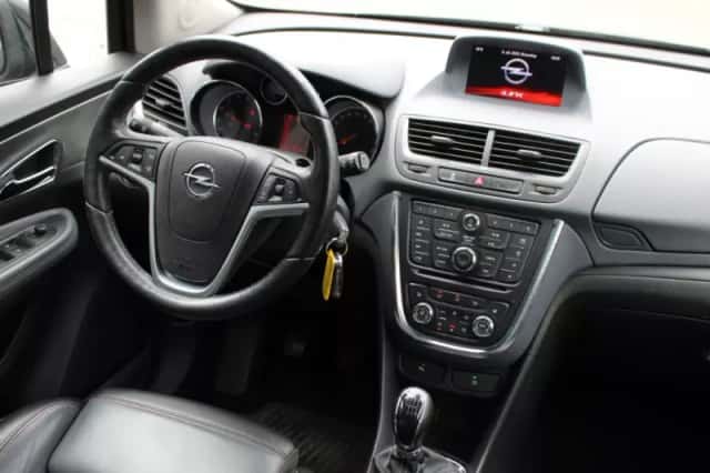 Opel Mokka (2016) thumbnail 2
