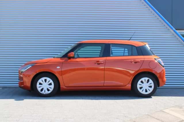 Suzuki Swift (2024) thumbnail 5