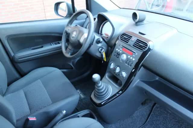 Suzuki Splash (2014) thumbnail 4