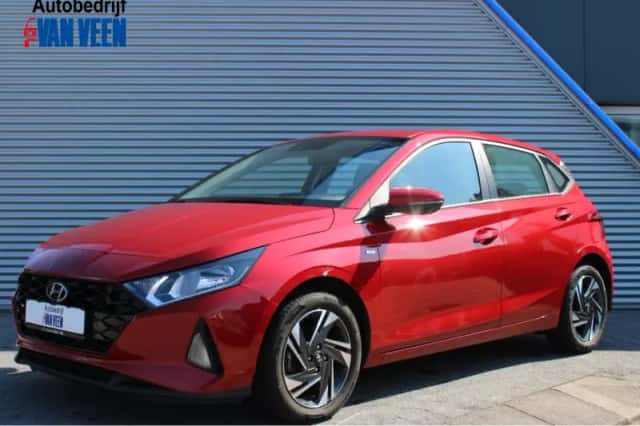 Hyundai i20 (2024) thumbnail 1