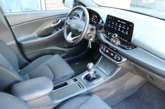 Hyundai i30 (2023) thumbnail 6