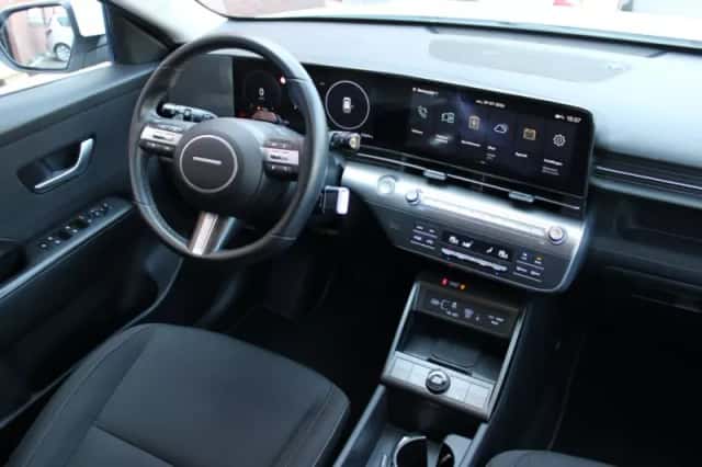 Hyundai Kona (2024) thumbnail 6