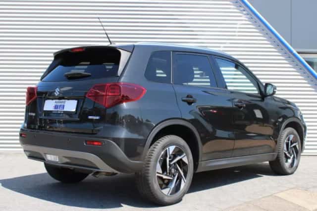 Suzuki Vitara (2025) thumbnail 3