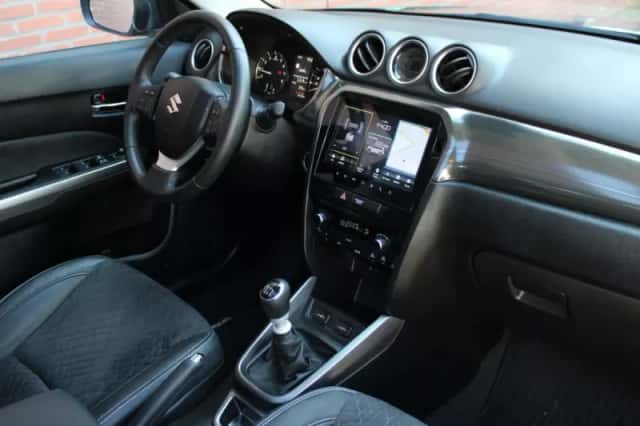 Suzuki Vitara (2025) thumbnail 4