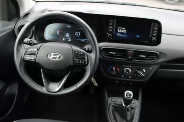 Hyundai i10 (2025) thumbnail 2