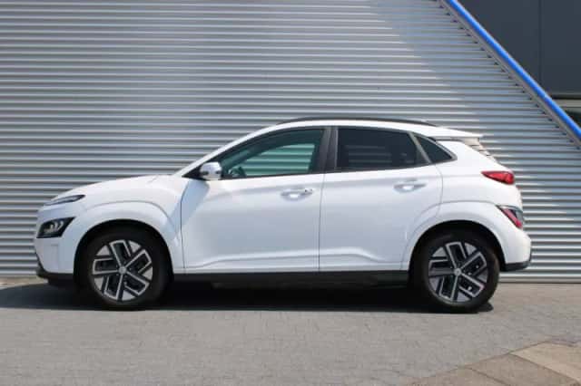 Hyundai Kona (2023) thumbnail 3