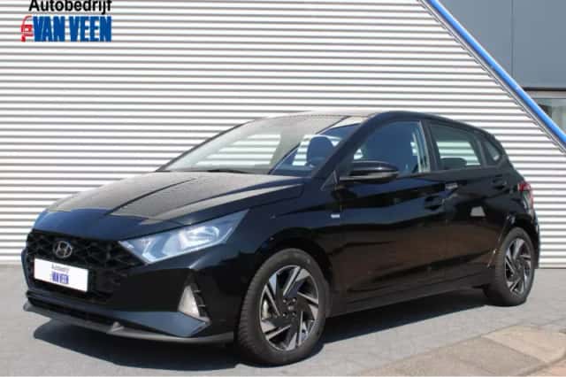 Hyundai i20 (2024) thumbnail 1