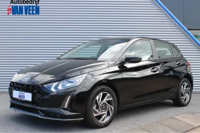 Hyundai i20 (2025) thumbnail 1