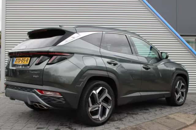 Hyundai Tucson (2022) thumbnail 2