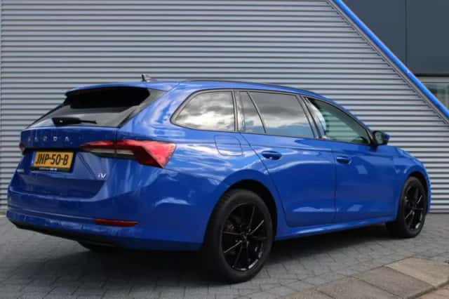 Škoda Octavia (2023) thumbnail 2