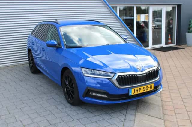 Škoda Octavia (2023) thumbnail 6