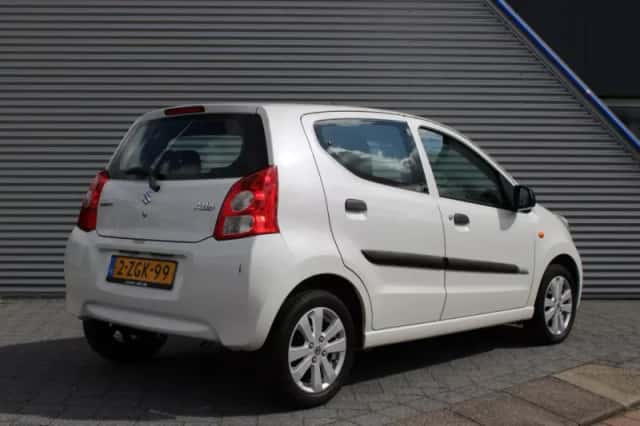 Suzuki Alto (2015) thumbnail 2